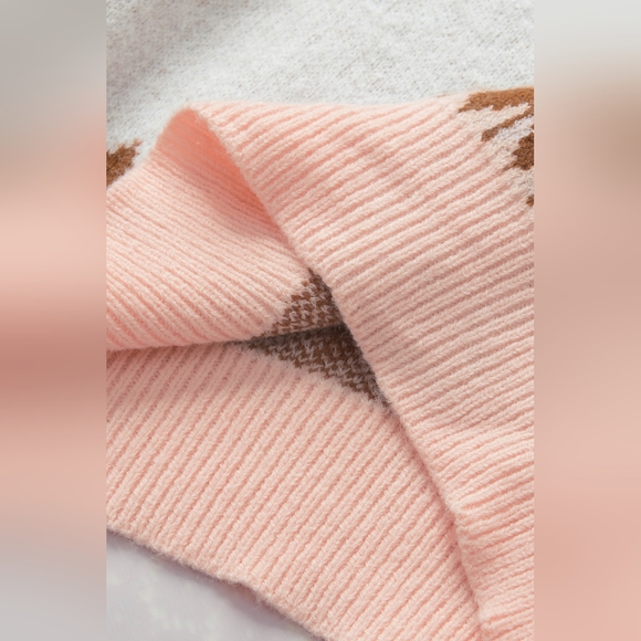 Geometric Contrast Round Neck Long Sleeve Sweater - Picture 7 of 14